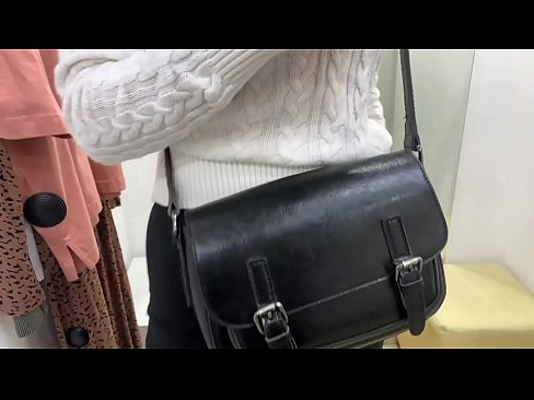 ❤️ Melancap awam perempuan jalang FeralBerry dengan dildo di dalam bilik pemasangan ️ Video persetan di lucah ms.serviporno.ru ❌️